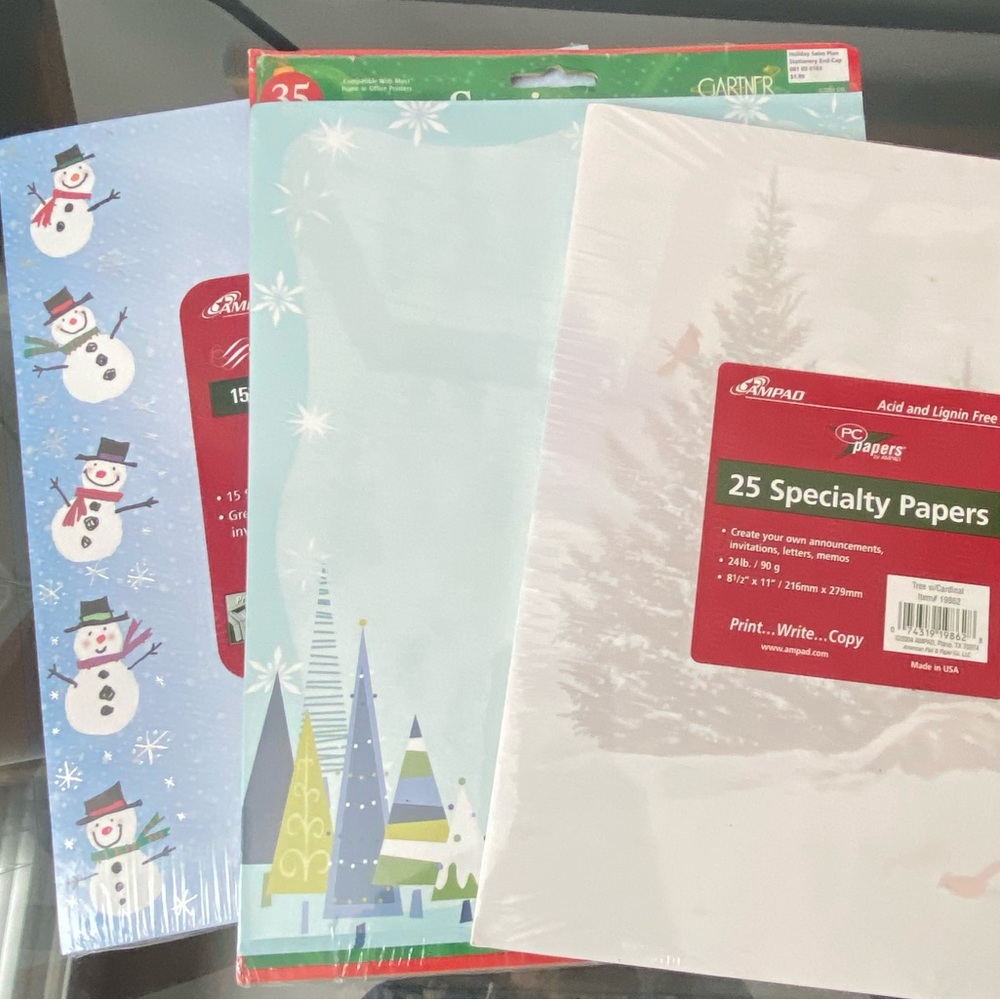 75 Pages of Christmas Stationery Paper - All NEW - Variety